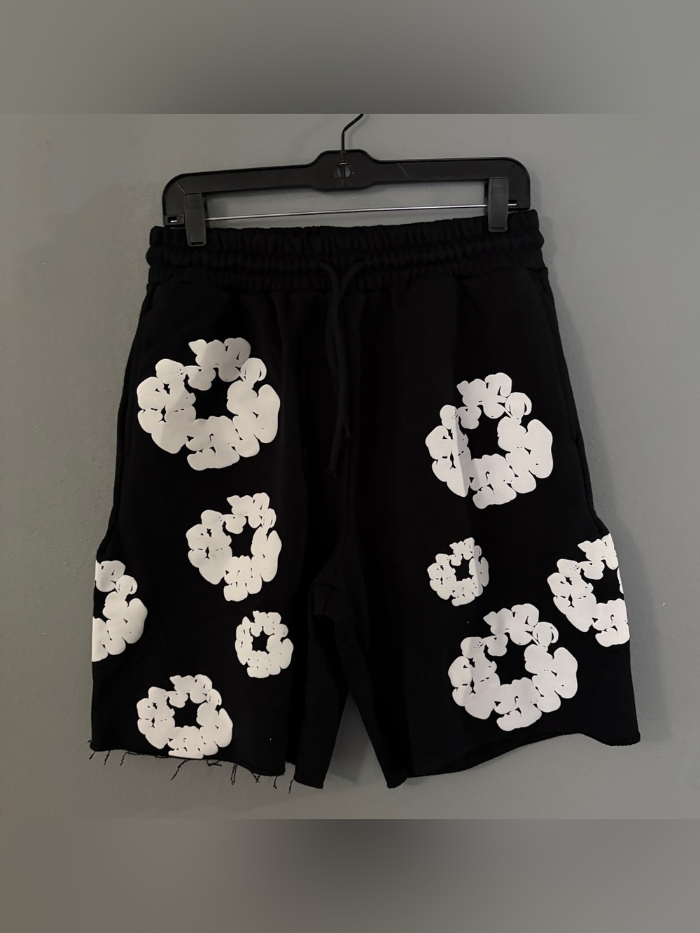 Denim Tears COTTON WREATH SWEATSHORTS BLACK Men’s